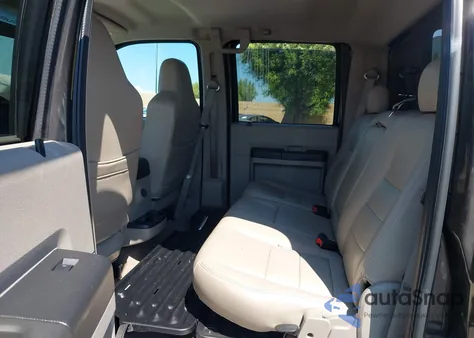 2008 Ford F-350 Fx4/Harley-Davidson/King Ranch/Lariat/Xl/Xlt z USA, uszkodzony, nr VIN 1FTSW31R58EC42366